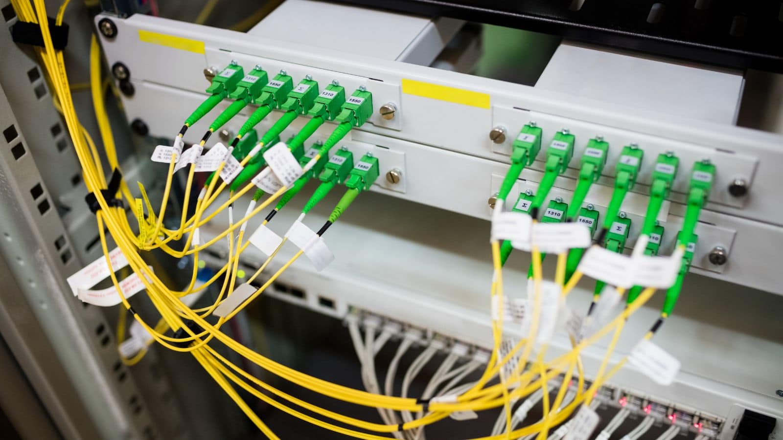 rack mount industrial communication servers